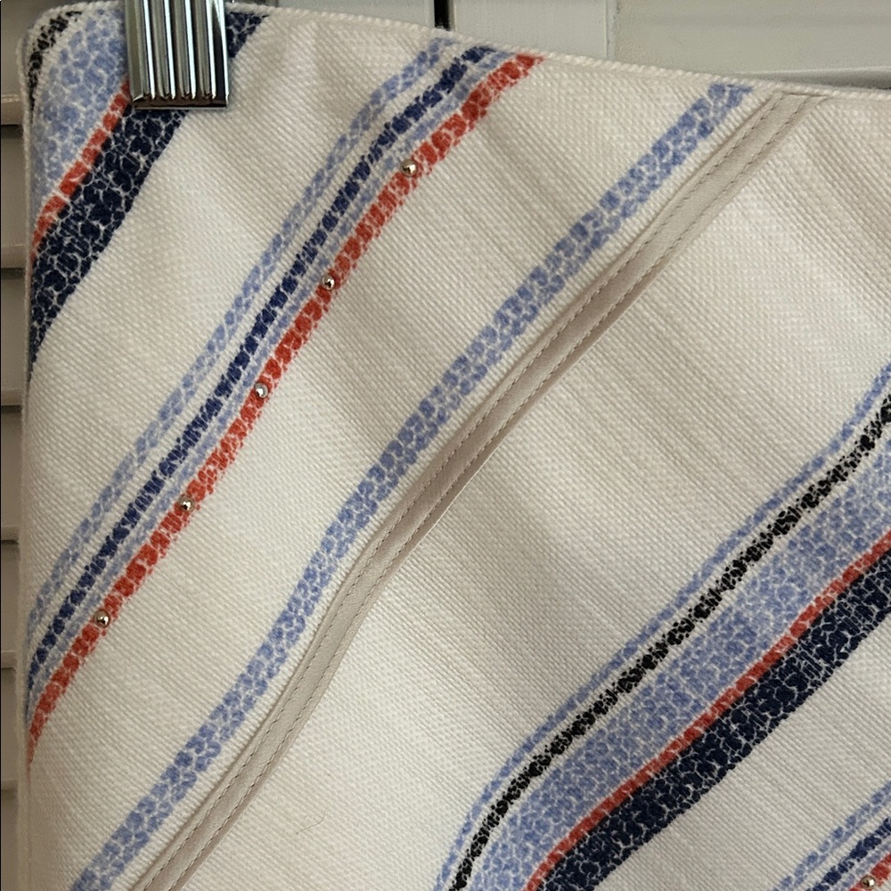 White House Black Market Striped Women's Skirt in Cream and Blue Size 8 - Picture 2 of 5